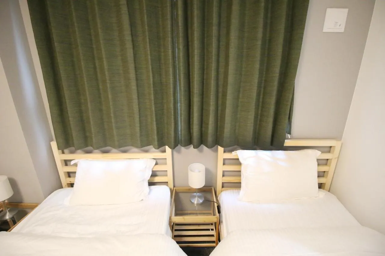 Uhome Shinokachimachi Apartment Tokyo 3*,  Japan