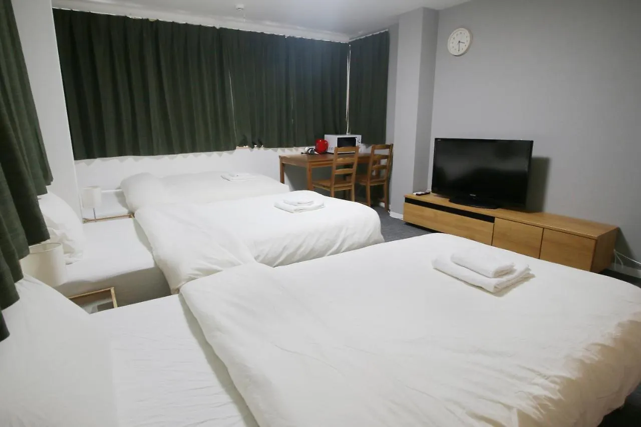 Uhome Shinokachimachi Apartment Tokyo