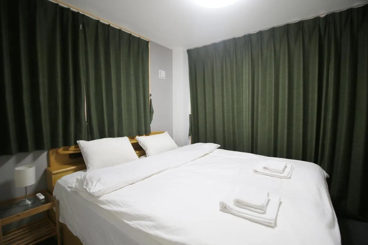 Uhome Shinokachimachi Apartment Tokyo 3*,
