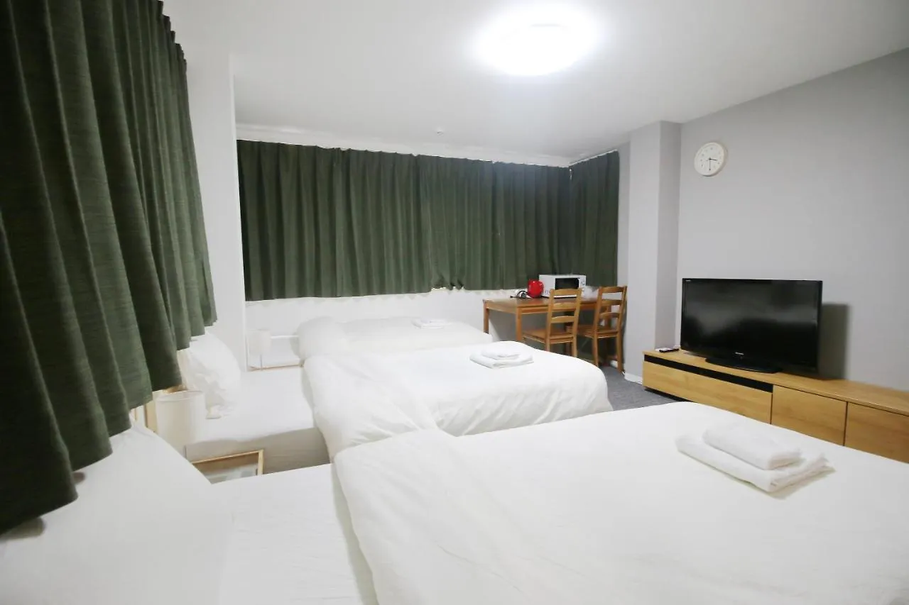 Uhome Shinokachimachi Apartment Tokyo